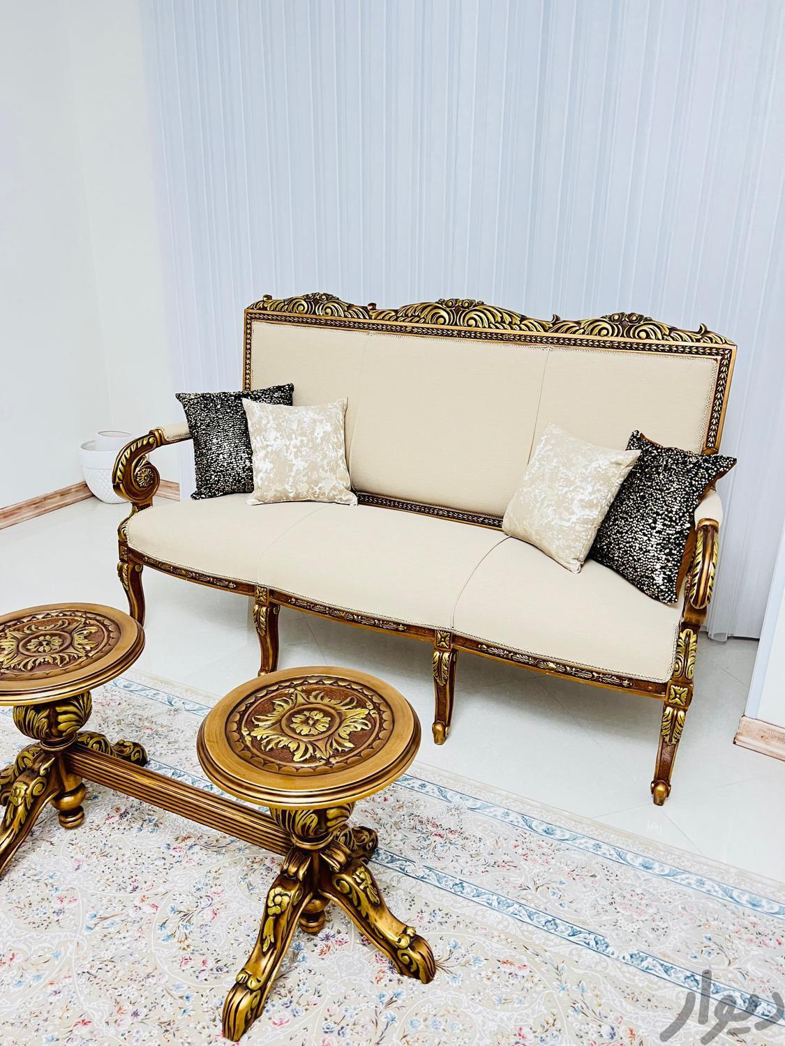 مبلمان و میز ناهار خوری